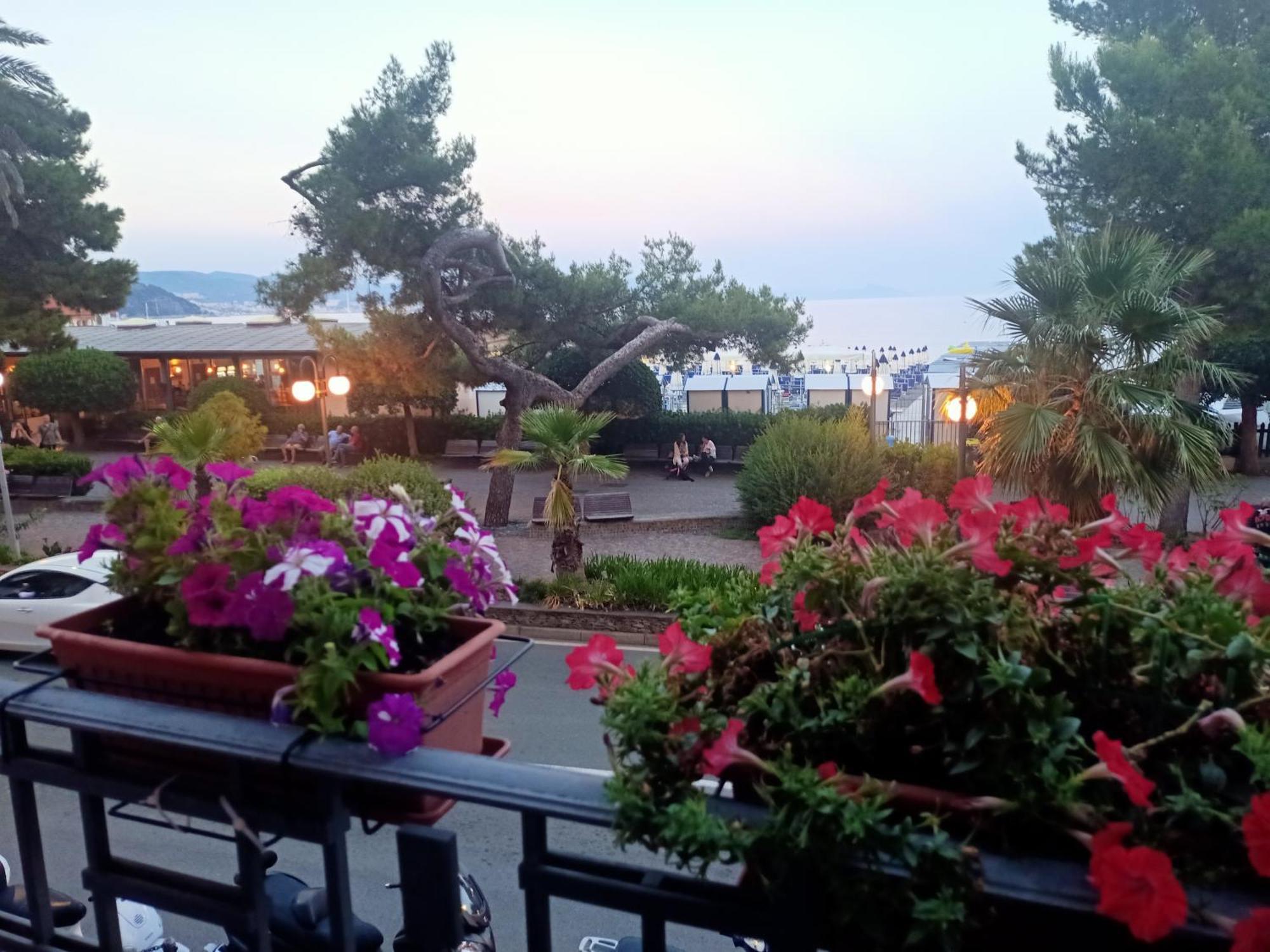 Hotel Serena อาเรนซาโน ภายนอก รูปภาพ